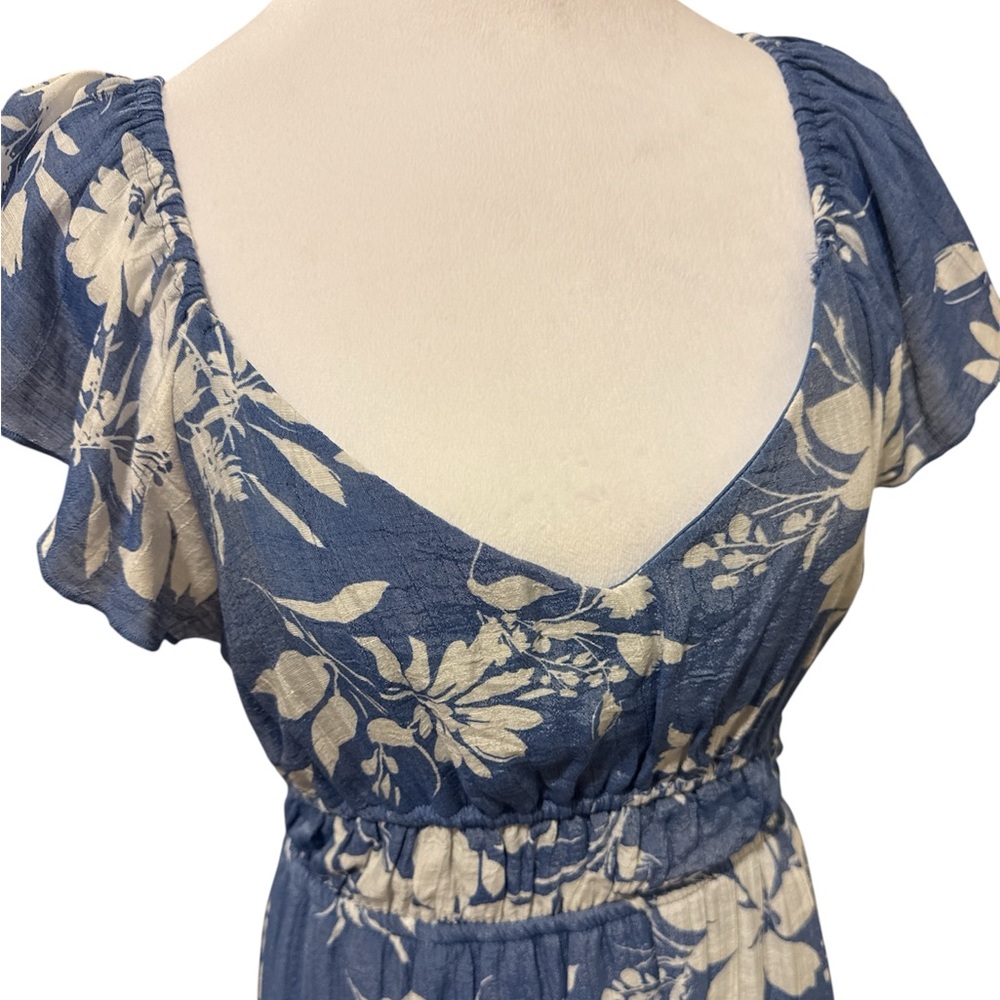 Floral Blue smoked back Maxi Dress with flutter sleeves - Picture 3 of 6